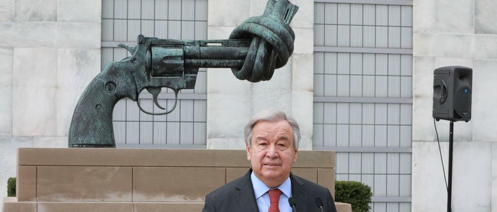UN-Generalsekretär Guterres fordert eine Kriegspause, um humanitäre Hilfskorridore zu errichten.