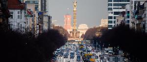 Wie weiter mit dem Straßenverkehr - in Berlin und anderswo? Darüber gibt es ganz unterschiedliche Ansichten.