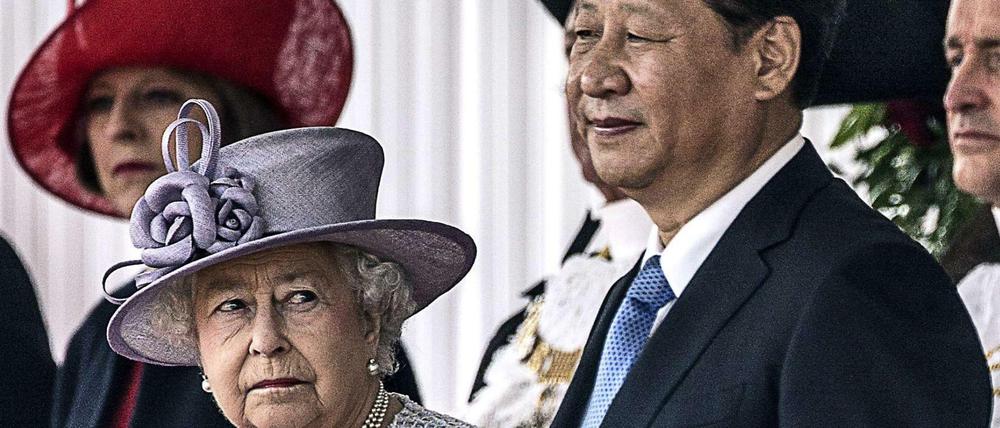 Queen Elizabeth II. und Chinas President Xi Jinping bei seinem Besuch in London.