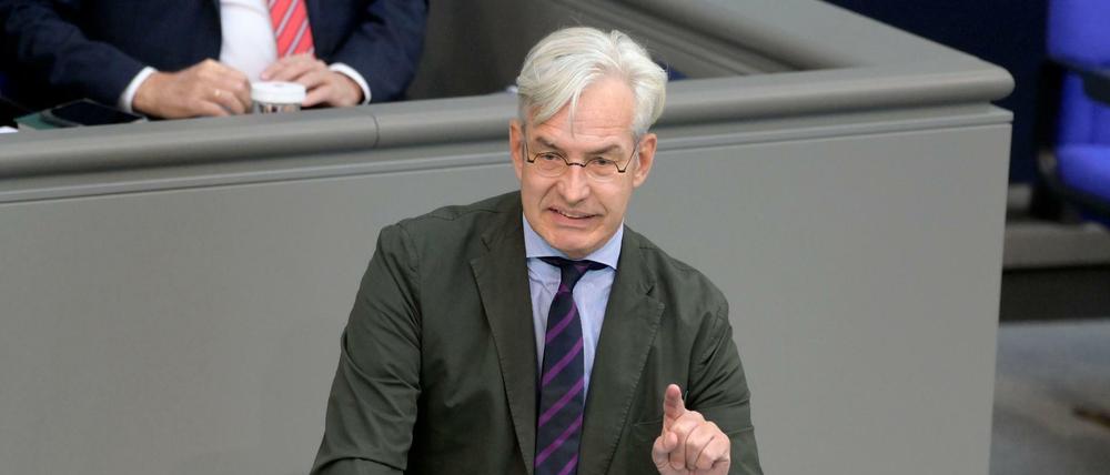 Mathias Middelberg in der 39. Sitzung des Deutschen Bundestages. 