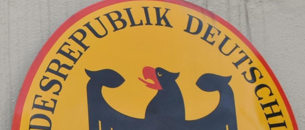 Das Schild der deutschen Botschaft in Ankara. 