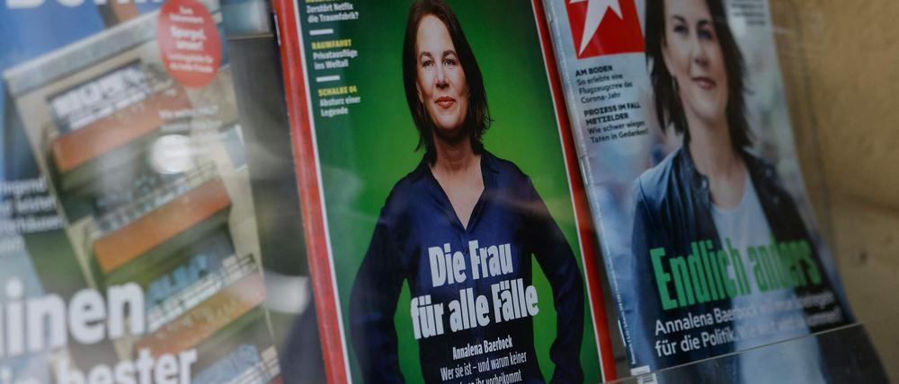 Manche Medien sind regelrecht begeistert von Grünen-Kanzlerkandidatin Annalena Baerbock: "Endlich anders" jubelte der "Stern" auf seinem Titel.