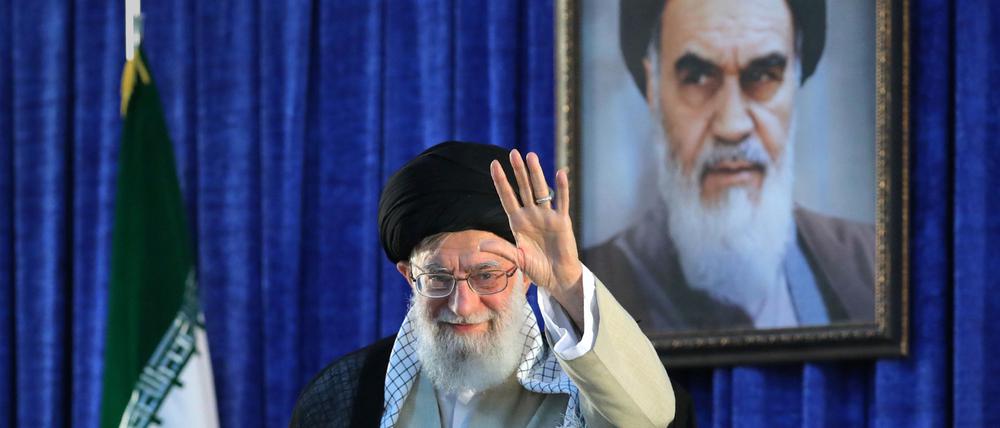 „Maximalen Widerstand“ hatte die Führung um Revolutionsführer Ajatollah Ali Chamenei angekündigt.