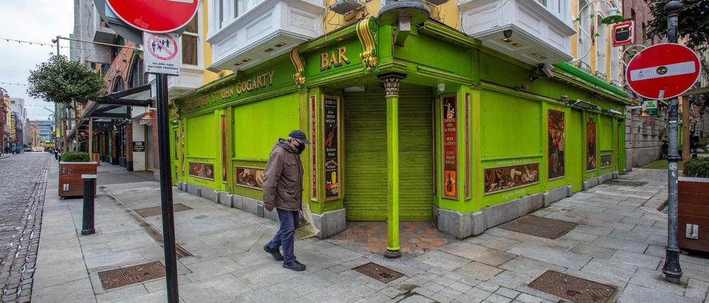 Das Vergnügungsviertel in Dublin im Stadtteil Temple Bar ist verwaist. 