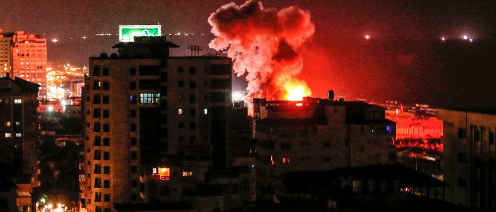 Aufnahme eines israelischen Luftschlags auf Gaza