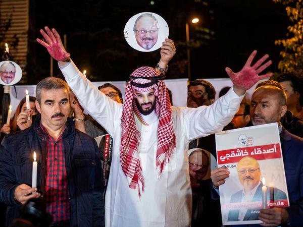 Proteste gegen den Kronprinzen. Mohammed bin Salman steht im Verdacht, in den Mordfall Khashoggi verstrickt zu sein.