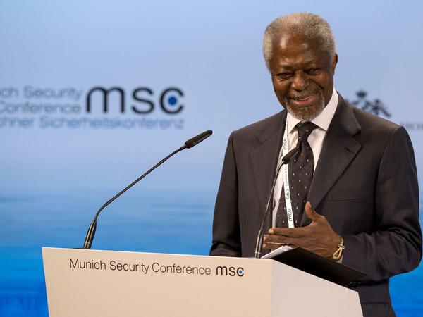 Der ehemalige Generalsekretär der Vereinten Nationen Kofi Annan warnte davor, dass die große Zahl arbeitsloser junger Menschen ohne Zukunftsperspektive den Extremismus begünstige.