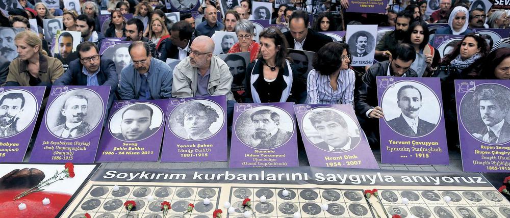 Aktivisten in der Türkei erinnern an die toten Armenier
