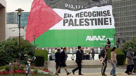 „EU, erkenne Palästina an“, fordert eine Kampagne in Brüssel. 