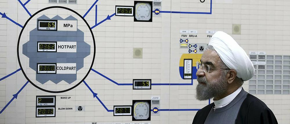Hassan Ruhani, Präsident des Iran, besucht das Kernkraftwerkes Buschehr. 