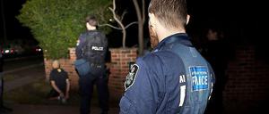 Australische Sicherheitskräfte nahmen am Donnerstag mehrere Terrorverdächtige fest.
