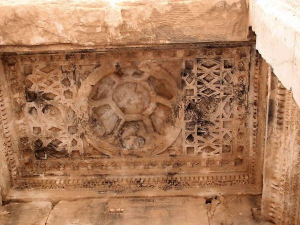 Blick in die Cella des Baal-Tempels. Die Decke ist reich verziert - und für immer verloren.