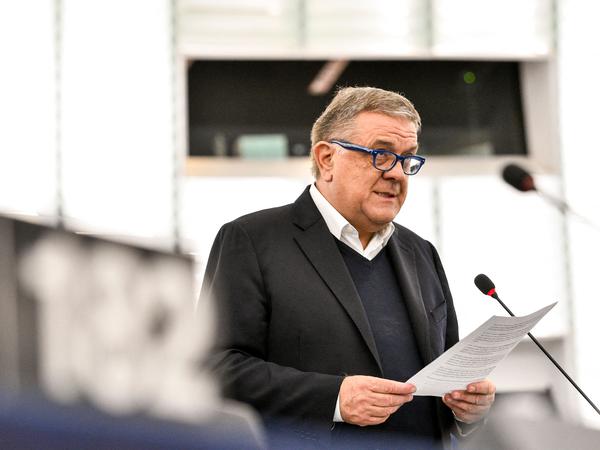 Der ehemalige EU-Abgeordnete Antonio Panzeri gilt als mutmaßlicher Drahtzieher.