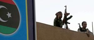 Ein bewachter Kontrollposten in Benghasi. 