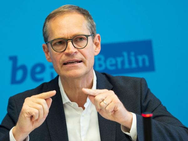 Stellt sich hinter Christian Drosten: Berlins Regierender Bürgermeister Michael Müller.