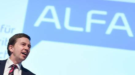 Lieber abwesend. Bernd Lucke, prominentes Gesicht von Alfa, blieb der sogenannten Wahlparty in Berlin fern.