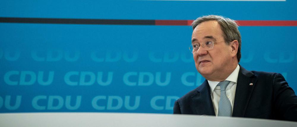 CDU-Chef Armin Laschet hat sich versöhnlich mit Kanzlerin Angela Merkel geäußert.