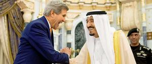 US-Außenminister John Kerry sprach mit dem saudiarabischen König Salman erst vergangene Woche über die Situation beim Kampf gegen die Huthi-Rebellen im Jemen. 