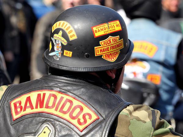 Innenminister Horst Seehofer hat die gewalttätige Rockergruppe „Bandidos MC Federation West Central“ aufgelöst.