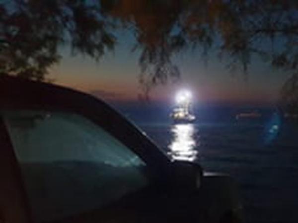 Warten auf die Flüchtlingsboote aus der Türkei. Eine ganz normale Nacht im Norden von Lesbos, Griechenland.