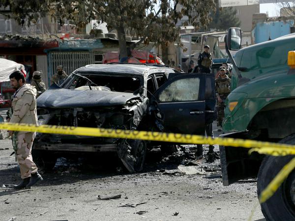 Auch mit Bombenanschläge gegen Zivilisten und staatlich Einrichtungen verbreiten die Taliban weiter Terror.