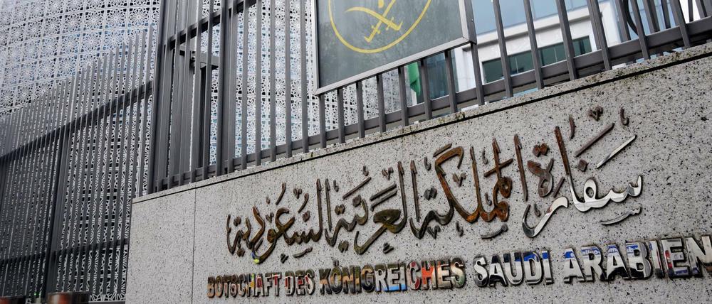 Eine Außenansicht der Botschaft Saudi-Arabiens in Berlin.