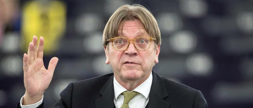 Guy Verhofstadt, Chefunterhändler des Europäischen Parlaments für den Brexit, weist auf die Schwierigkeiten eines Hinauszögern hin.