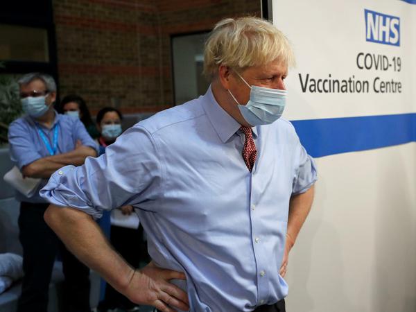 Boris Johnson besucht das Guy's Krankenhaus in London, wo die ersten Impfungen in Großbritannien gegen das Coronavirus erfolgen.