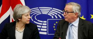Hartes Ringen: Die britische Regierungschefin Theresa May und EU-Kommissionschef Jean-Claude Juncker