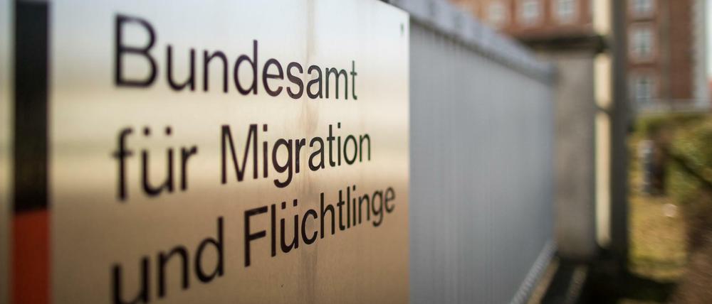Außenansicht vom Bundesamt für Migration und Flüchtlinge (BAMF). 