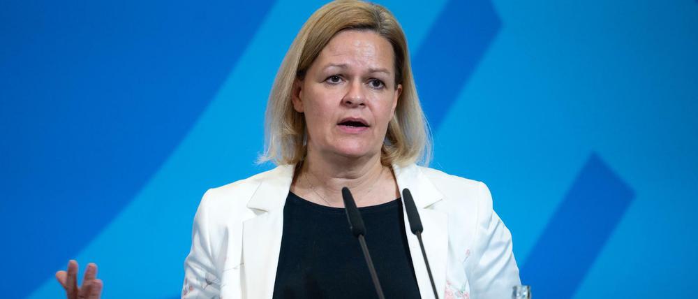 Innenministerin Nancy Faeser spricht sich für einen harten Kurs gegen Telegram aus.