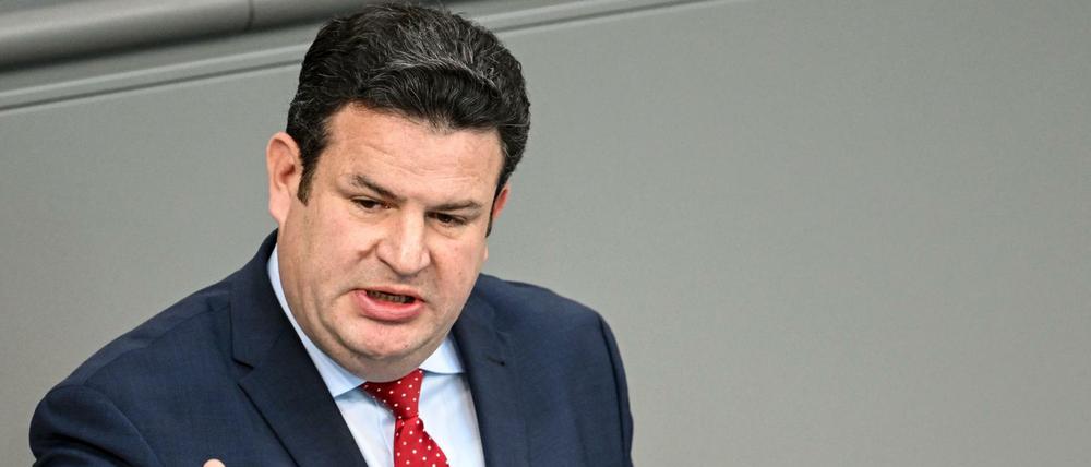 Hubertus Heil (SPD), Bundesminister für Arbeit und Soziales (am 3. Juni 2022 im Bundestag)