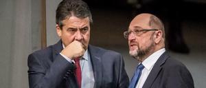 Der eine regiert, als regiere er noch. Der andere will lieber kooperieren statt koalieren: Martin Schulz mit Sigmar Gabriel.