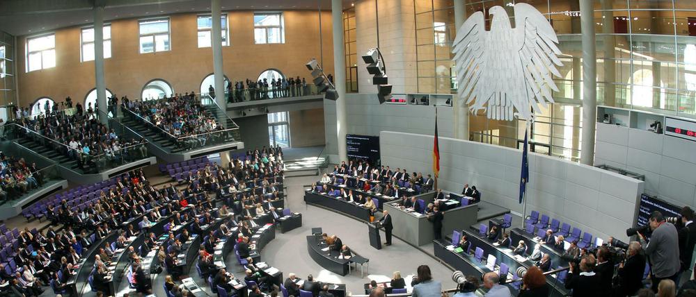 Das Bundesvewrfassungsgericht setzt dem Bundestag Grenzen bei der Abstimmung über Finanzhilfen für Europa - hier bei einer Abstimmung über Euro-Hilfen 2019. 