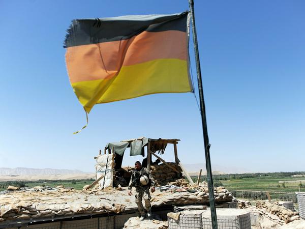 In der Region Kundus erlebte die Bundeswehr mehr Angriffe als in anderen Teilen Afghanistans. Im Distrikt Charrah Darreh kam es 2010 zu schweren Gefechten - im Bild die "Höhe 432", die von der Bundeswehr gehalten wurde.