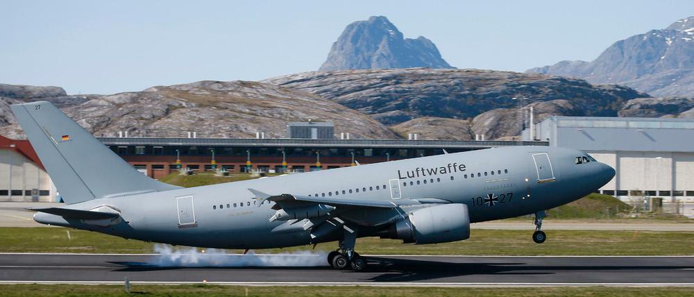 Ein Bundswehr-Tankflugzeug Airbus 310 MRTT, das in Syrien zum Einsatz kommen könnte - hier auf einem norwegischen Luftlandeplatz während einer Nato-Übung. 