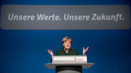 Bundeskanzlerin Angela Merkel (CDU) ist durch ihre Flüchtlingspolitik angreifbar geworden.