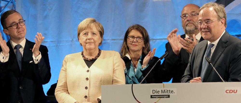 Angela Merkel und Armin Laschet bei einem gemeinsamen Wahlkampfauftritt in der Hansestadt Stralsund.