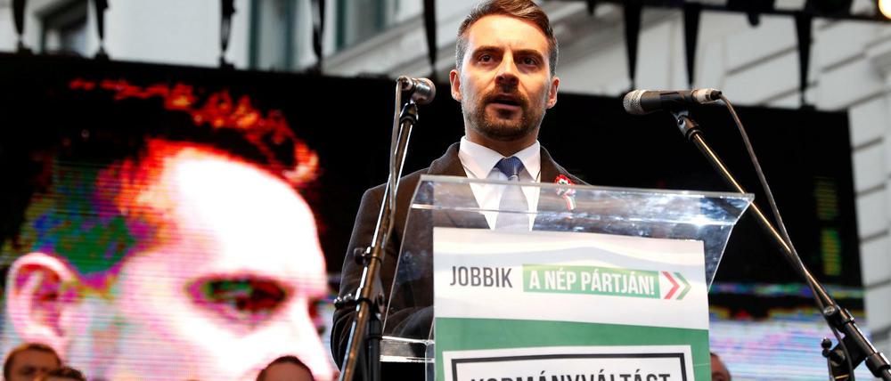Nicht alle nehmen Gabor Vona ab, dass seine Partei Jobbik in der Mitte angekommen ist.