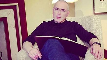 Neue Heimat – oder nur Zwischenstation? Seit Freitagabend logiert Michail Chodorkowski im Hotel Adlon am Pariser Platz in Berlin. 