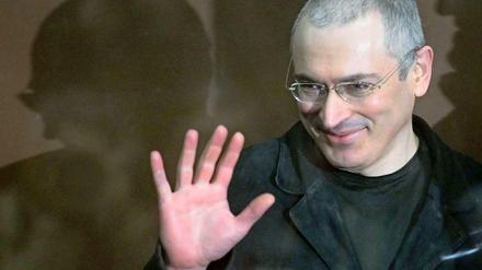 Am Samstag traf sich der frei gelassene Kremlkritiker Chodorkowski im Adlon in Berlin erstmal wieder in Freiheit mit seiner Familie.