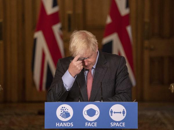 Der britische Premier Boris Johnson sorgt mit fahrigen Parlamentsauftritten für Zweifel.