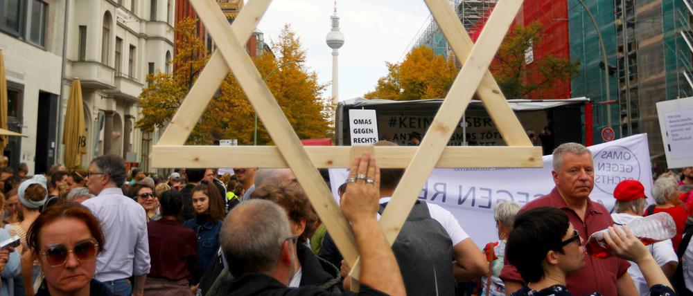 Solidarität mit jüdischen Mitbürgern und Israel in Berlin. 