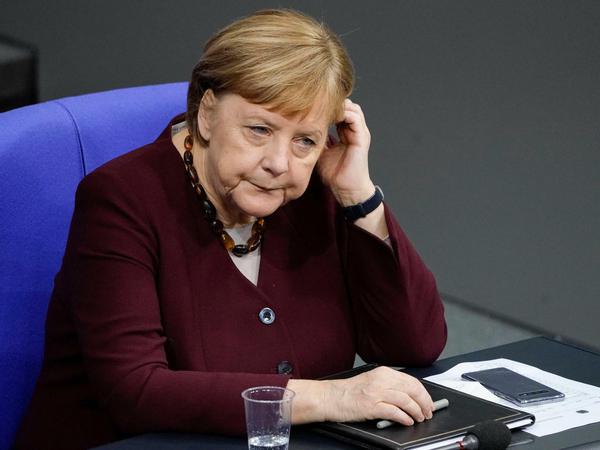 Ob das reicht und wie lange noch? Kanzlerin Angela Merkel im Bundestag
