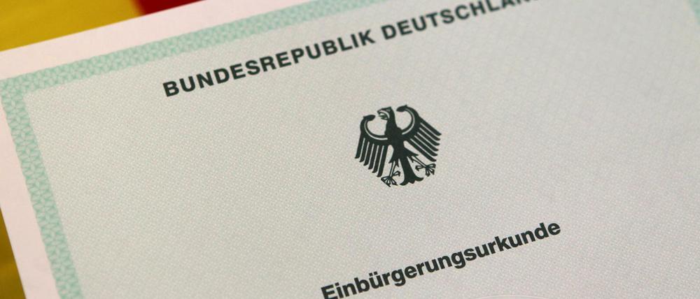 Einbürgerungsurkunde der Bundesrepublik Deutschland. 
