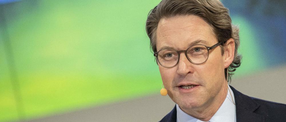 Bundesverkehrsminister Andreas Scheuer (CSU) fordert eine Spritpreisbremse ab zwei Euro.