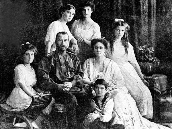 Zar Nikolaj II. und seine Familie: Für Putin ein Schwächling.