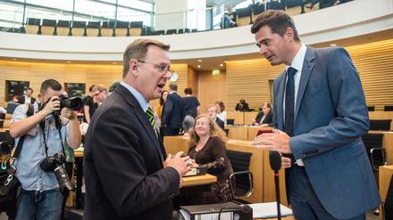 Auch sie werden miteinander reden müssen: Bodo Ramelow (Linke) und Mike Mohring (CDU) am Mittwoch im Landtag.