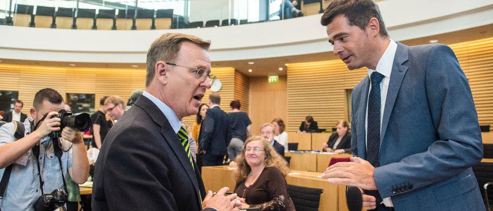 Auch sie werden miteinander reden müssen: Bodo Ramelow (Linke) und Mike Mohring (CDU) am Mittwoch im Landtag.