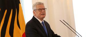 Ganz ruhig erklärte Bundespräsident Joachim Gauck am Montag seine Entscheidung.